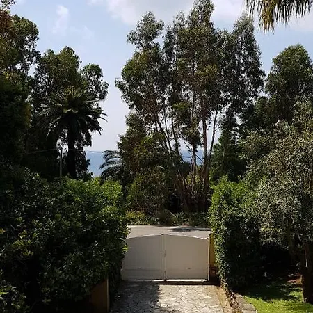 Avec Piscine Proche De La 别墅 *